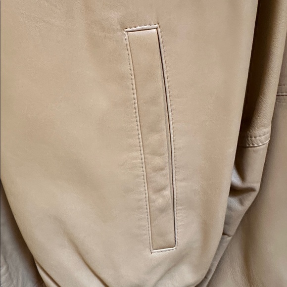 ⬇️ Price Drop⬇️ Bruno Magli Tan Leather Jacket - Picture 4 of 14